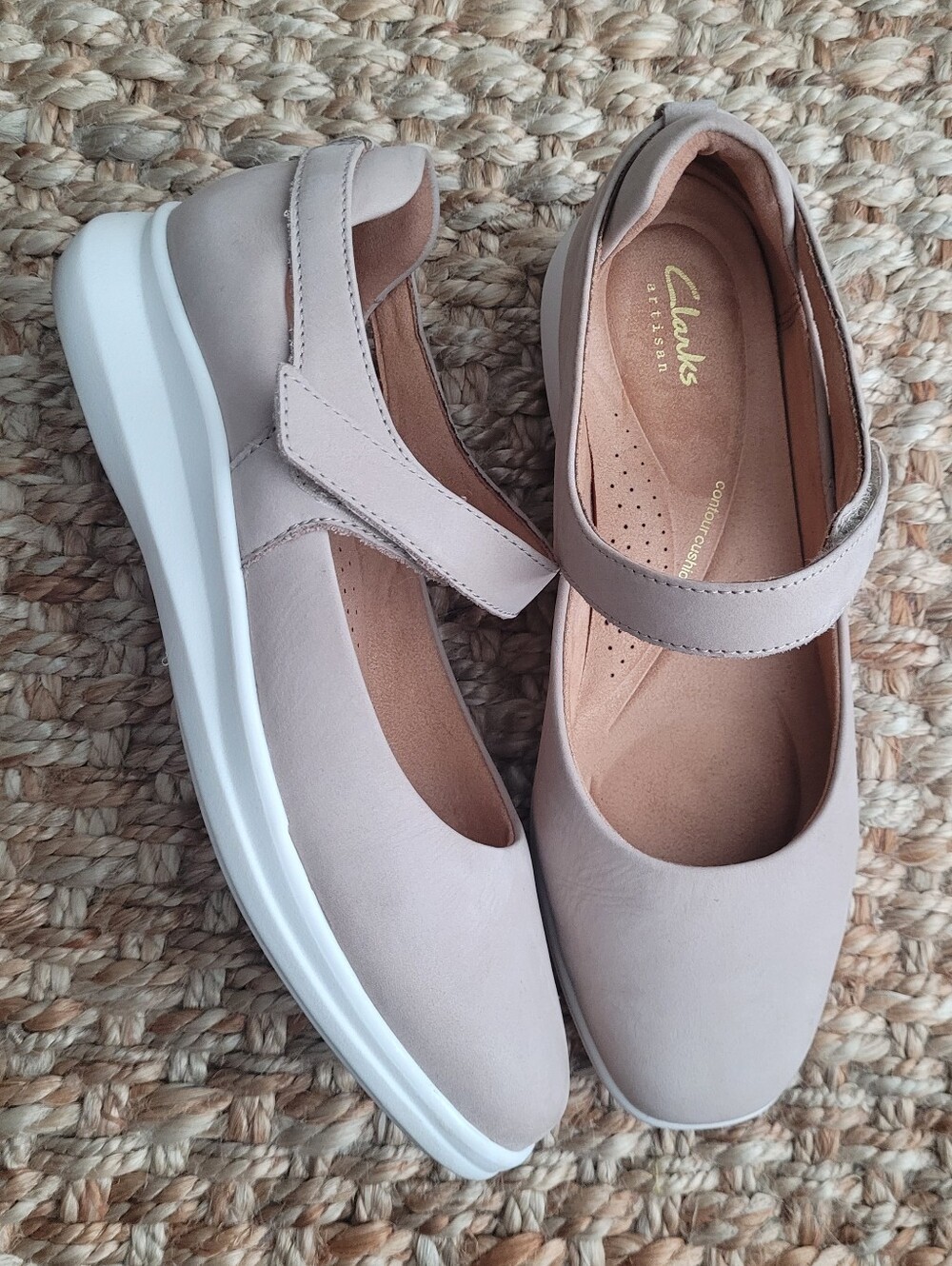Clarks Artisan Blush Pink Leather Mary Jane Comfort Flats Sneakers 7.5 Walking